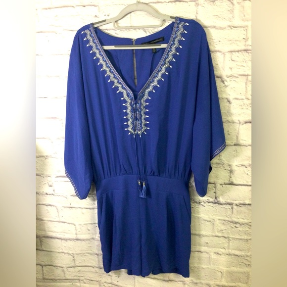 Kimono Sleeve Embroidered Romper Size 10 Worn Two Times. Out of stock @ website - Picture 1 of 11